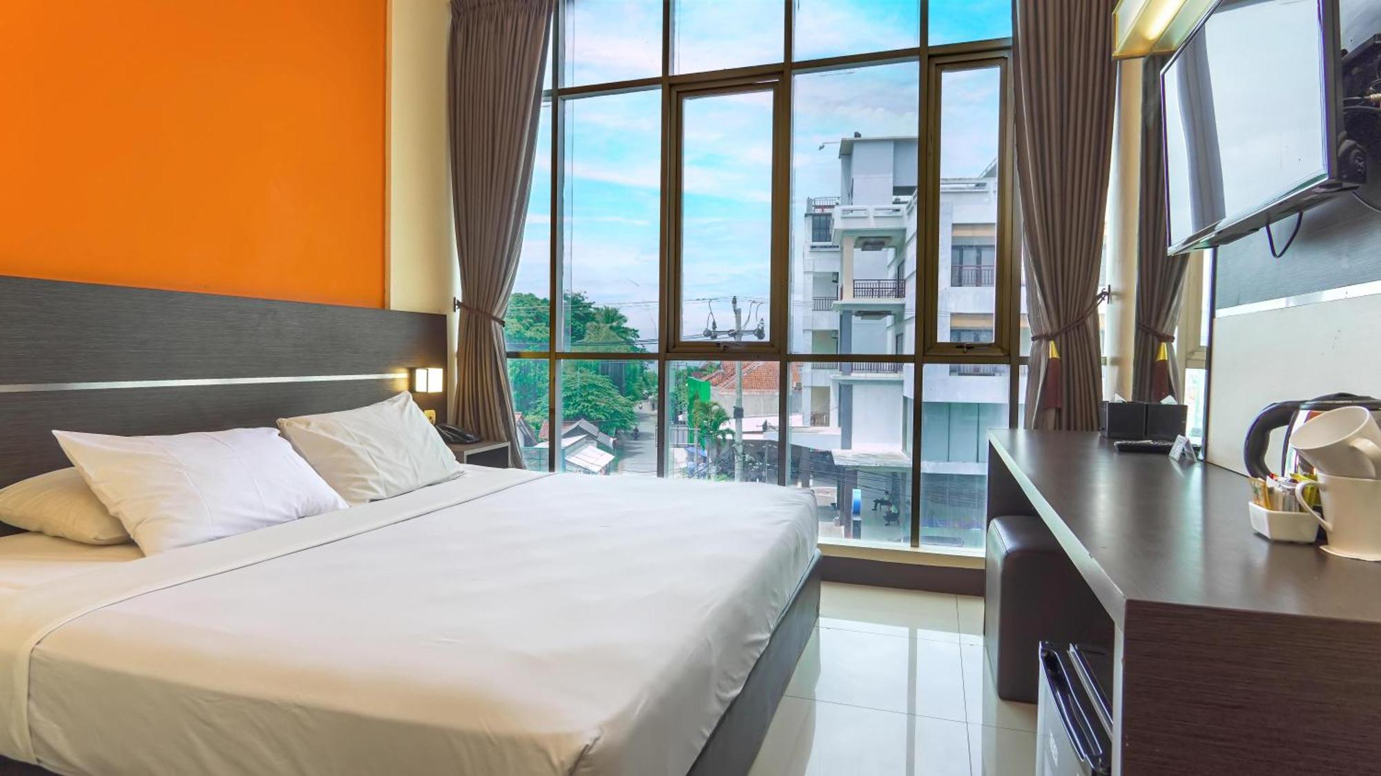 Sun In Pangandaran Hotel Exterior photo